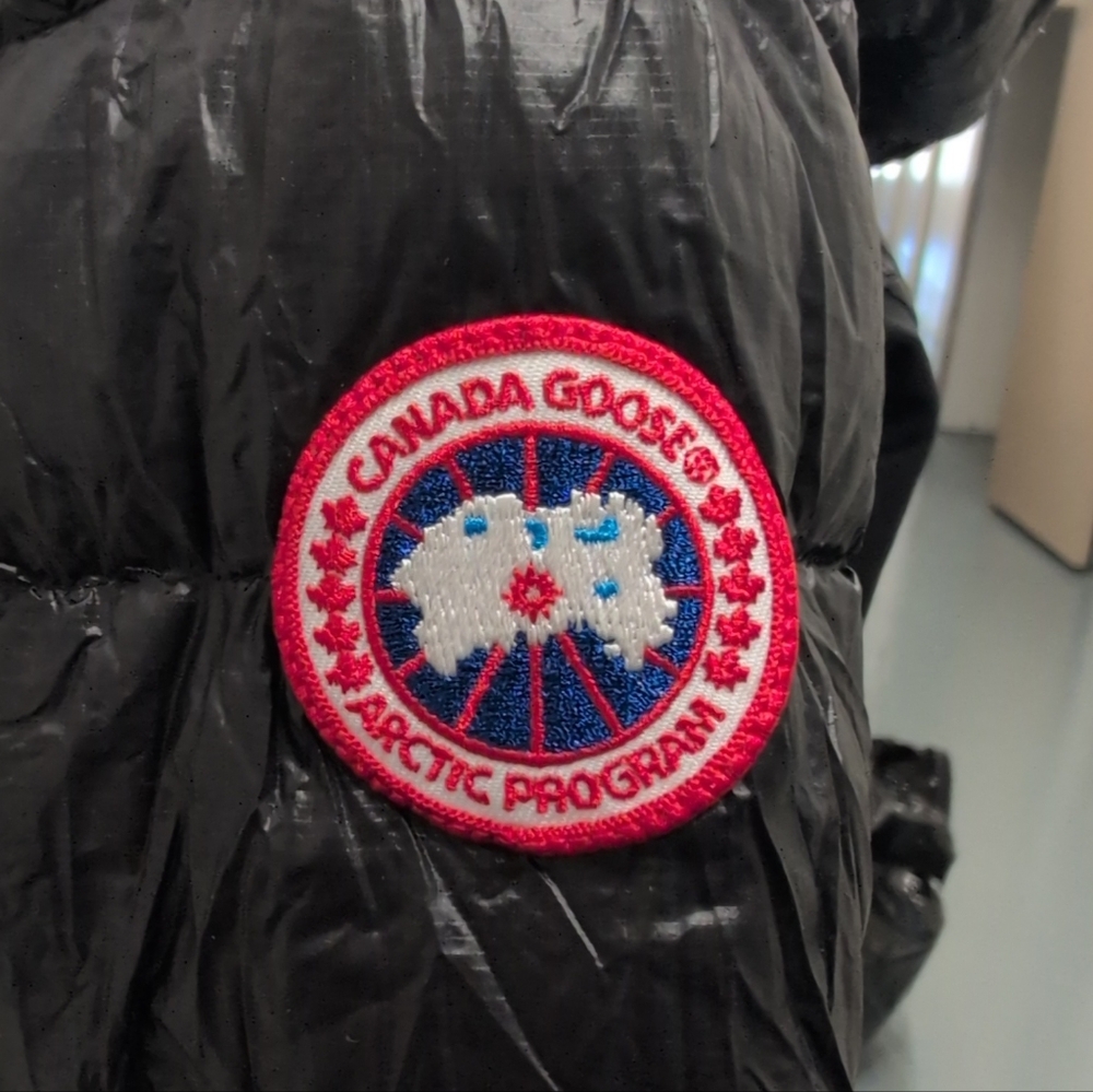 Canada Goose Womens Hybridge Lite Black Padded Hoody Jacket Size Small - Picture 5 of 9